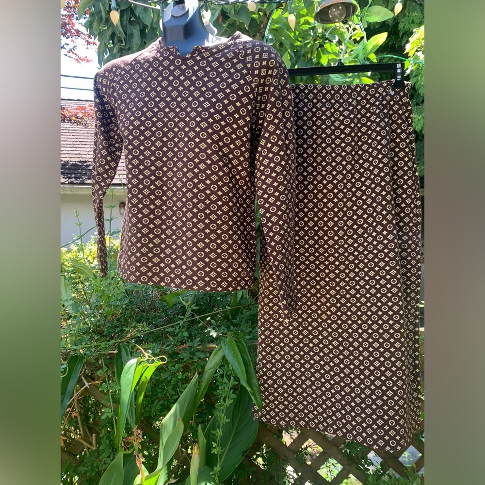 LOGO VL ⭐️ Bronze Brown 🌟 EUC - 2 piece Knit MIDI skirt &  top ⭐️ CLEAN - Picture 4 of 14